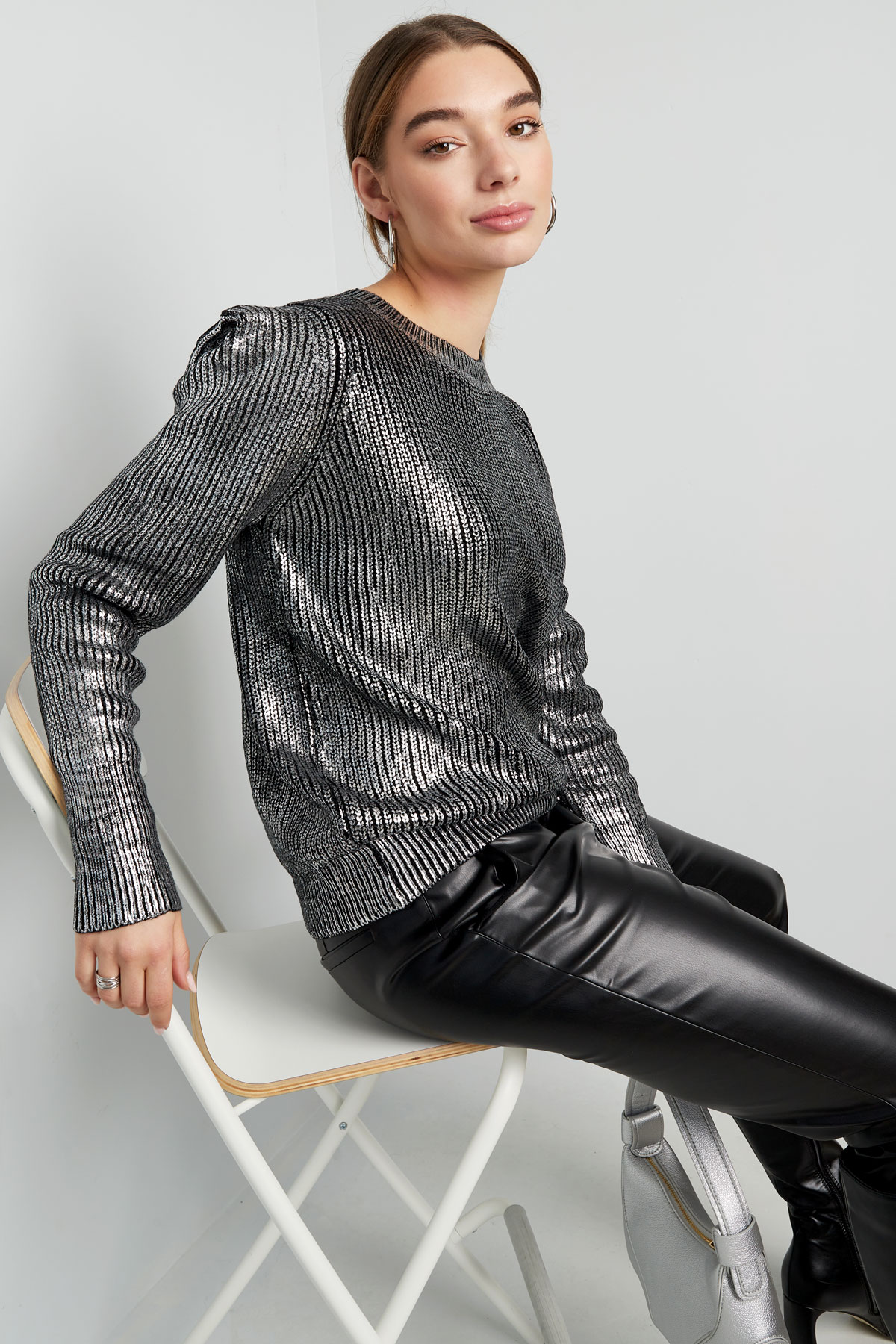 Knitted metallic city sweater - gold Picture2